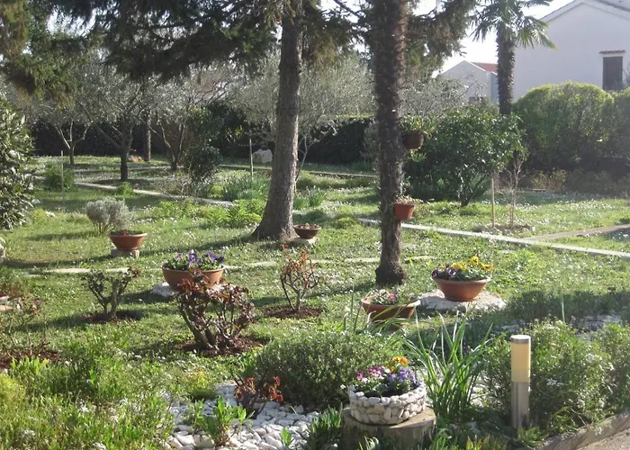 With Parking Space - Diklo, - 14750 Apartamento